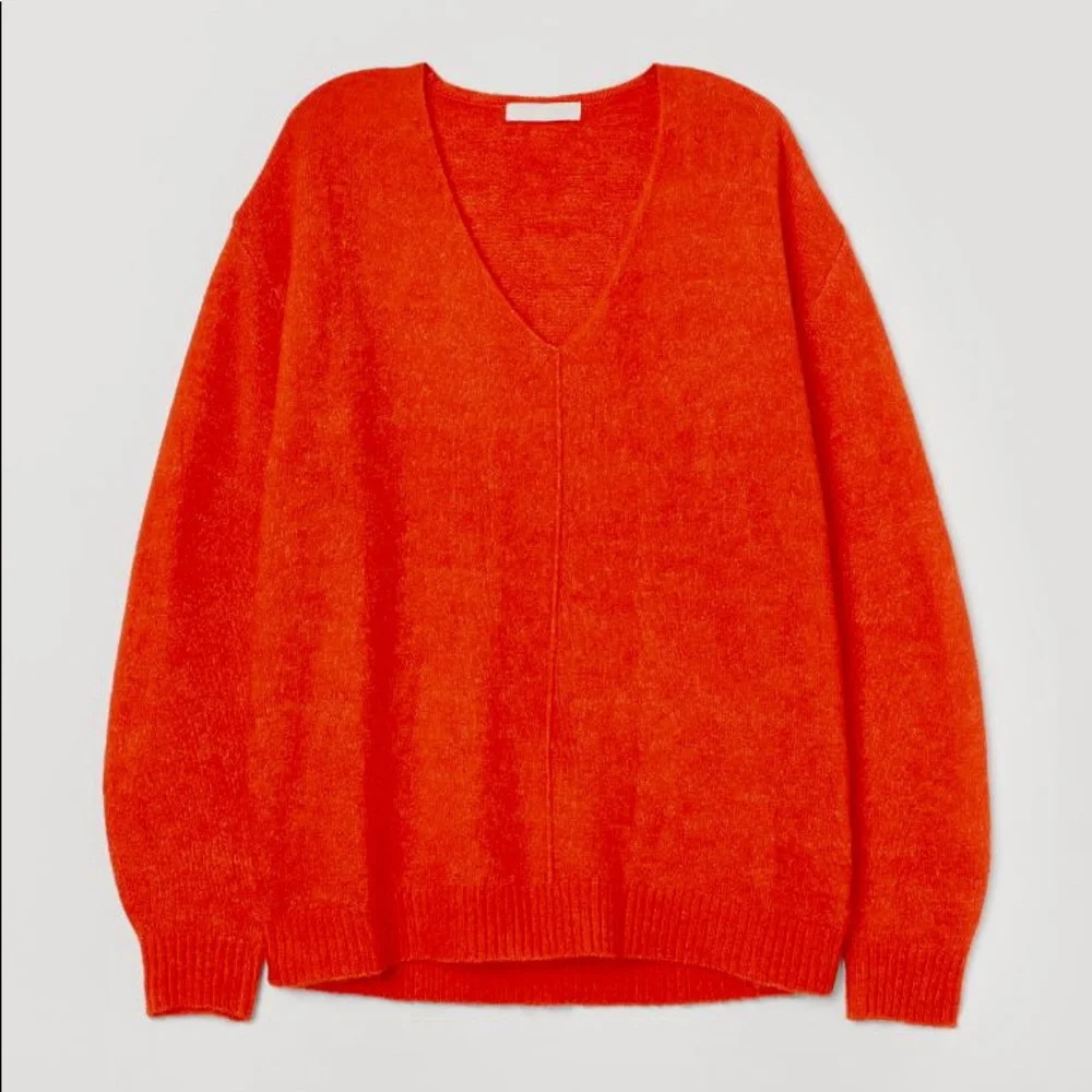 Womens H &M fine knit bright orange v neck Sweater XL - Picture 2 of 9